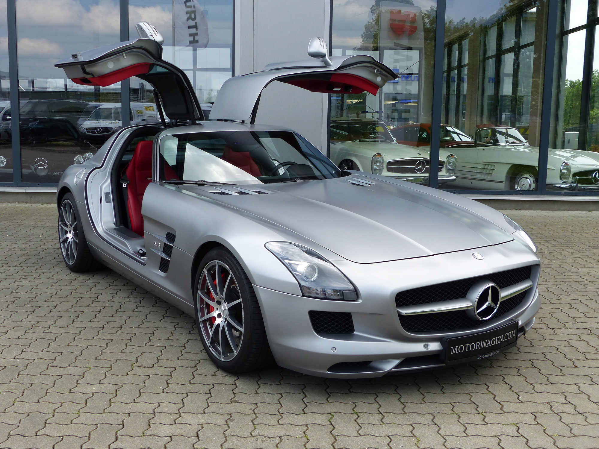 Mercedes-Benz SLS AMG